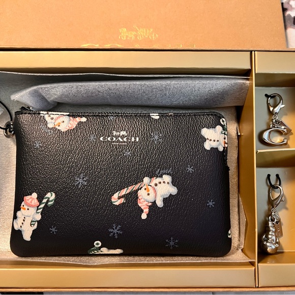 Coach Boxed Corner Zip Wristlet With Snowman Print Silver/Midnight With Charms - Picture 5 of 7